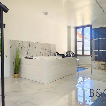Romantic Escape With Bathtub And Sauna 펜션 헤르망빌쉬르메르