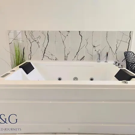 Romantic Escape With Bathtub And Sauna 펜션